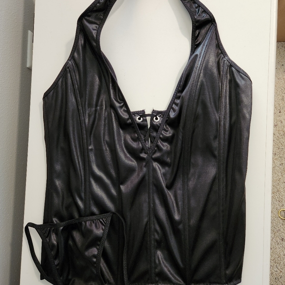 Leg Avenue Black Lingerie, Halter Bustier with matching thong. Size L - Picture 2 of 5